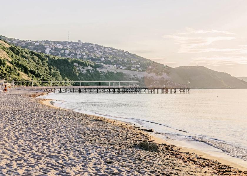  Albena Beach