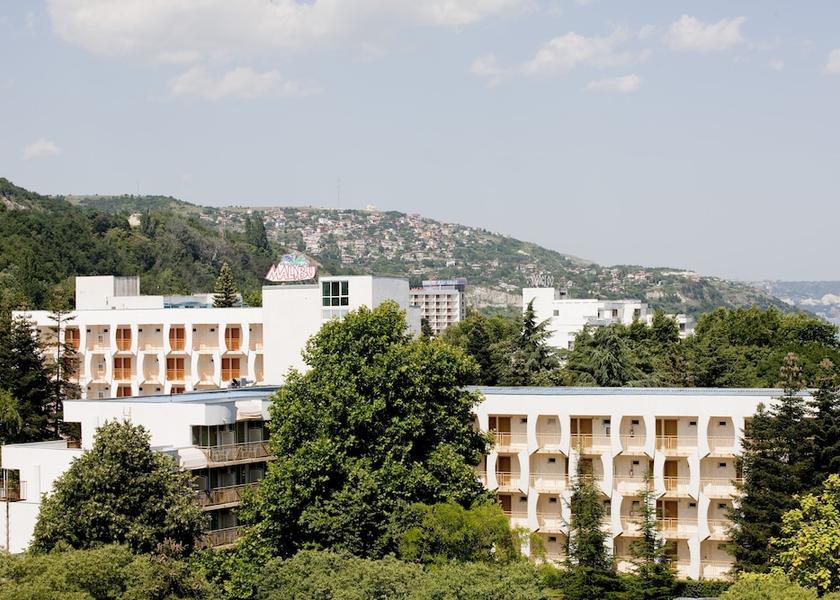  Albena Exterior Detail