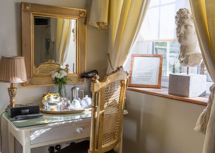 England Devizes Room