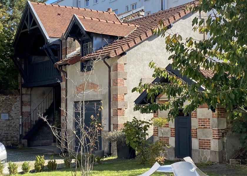 Nouvelle-Aquitaine Limoges Exterior