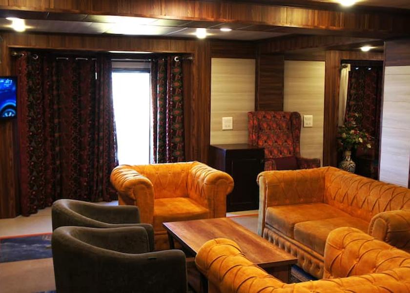 Jammu and Kashmir Gulmarg Public Areas