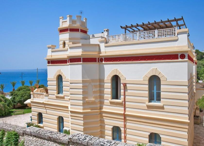 Puglia Santa Cesarea Terme Exterior Detail
