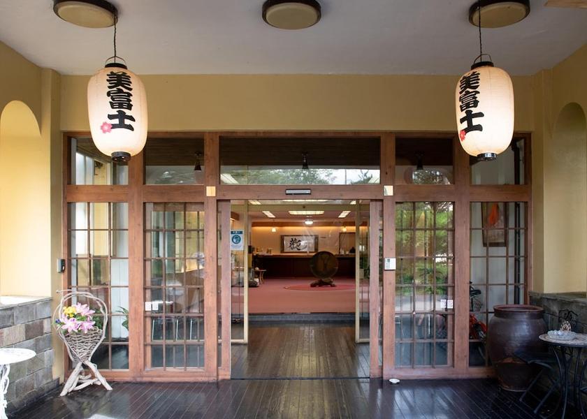 Yamanashi (prefecture) Yamanakako Exterior Detail