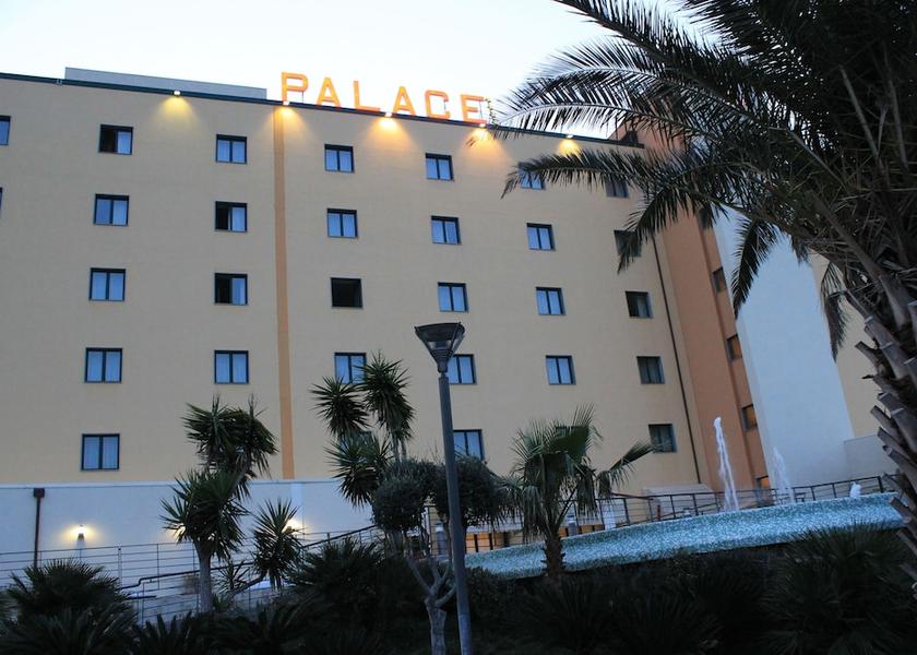 Puglia Lucera Facade