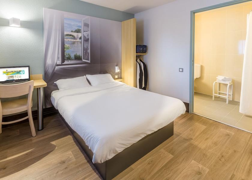 Normandy Cherbourg-en-Cotentin Room