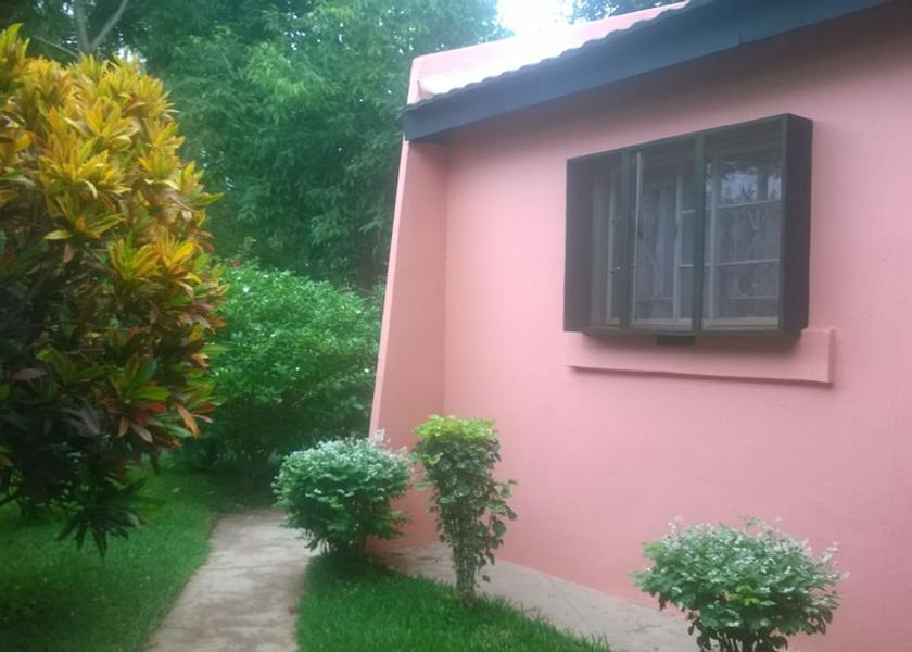  Livingstone Exterior Detail