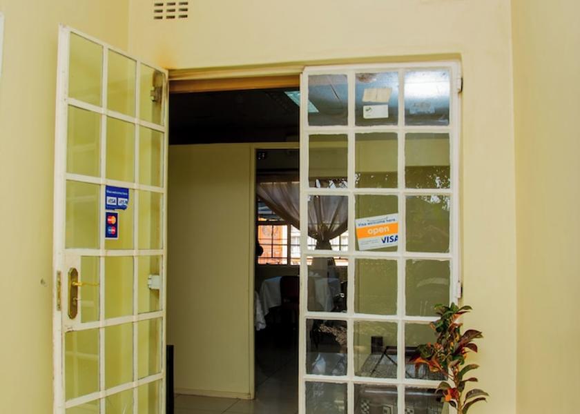  Livingstone Reception