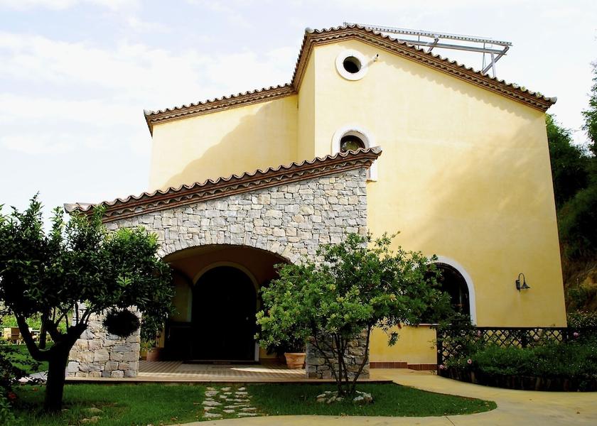 Calabria Belvedere Marittimo Exterior Detail