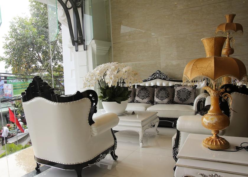 Kien Giang Can Tho Interior Entrance