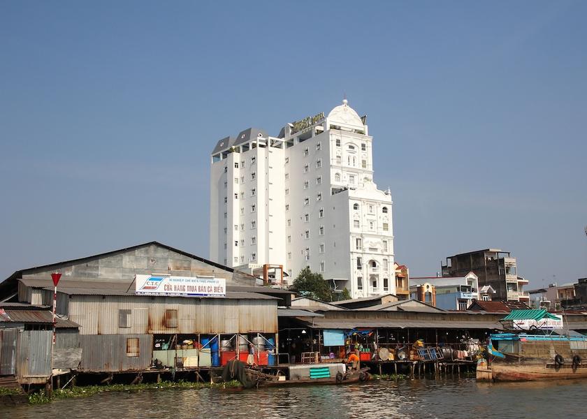 Kien Giang Can Tho Exterior Detail