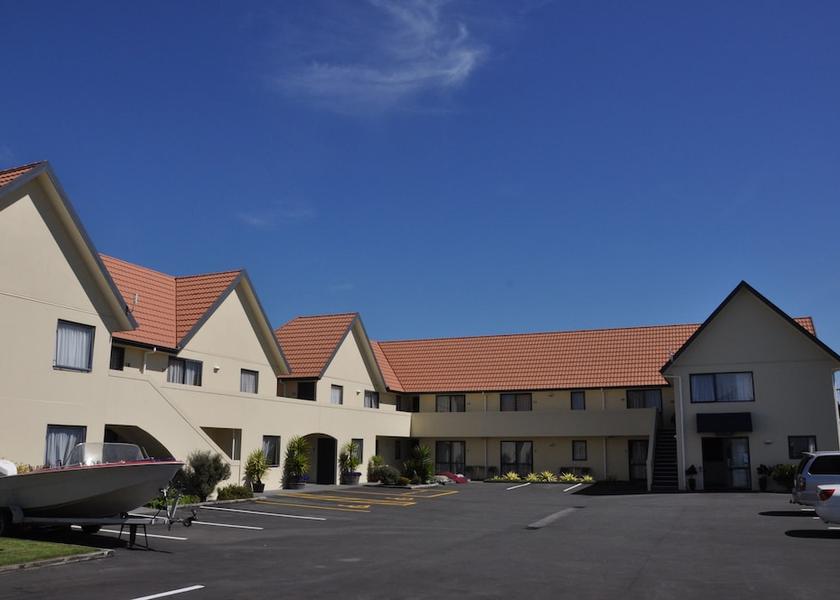 Waikato Hamilton Exterior Detail