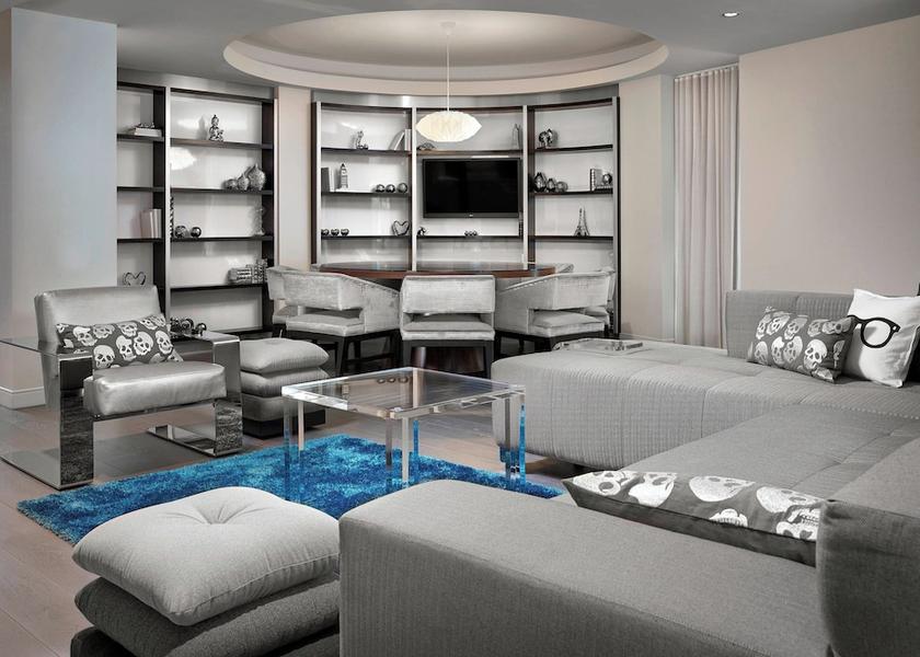 Alberta Edmonton International Airport Living area