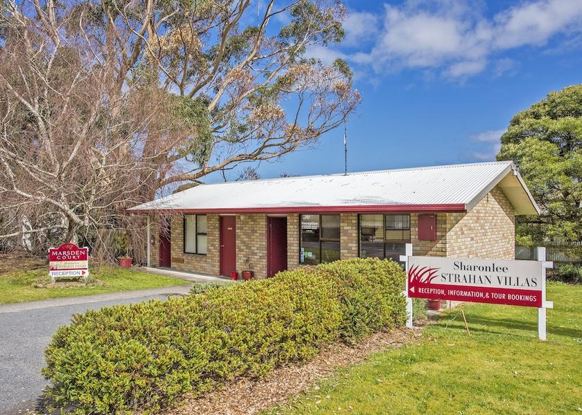 Tasmania Strahan Reception