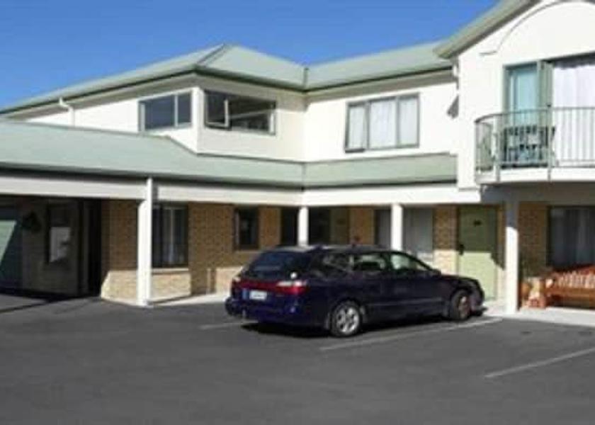 Waikato Hamilton Exterior Detail