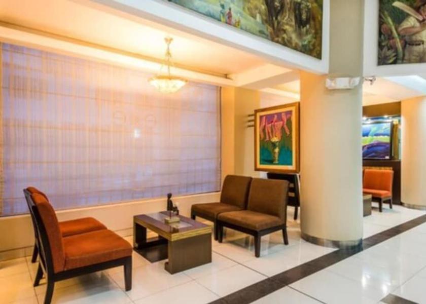 Pichincha Guayaquil Lobby