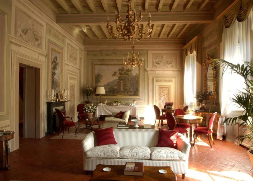 Tuscany Florence shared lounge/tv area