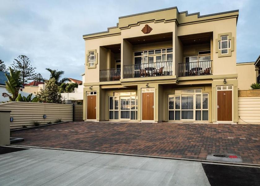  Napier Exterior Detail