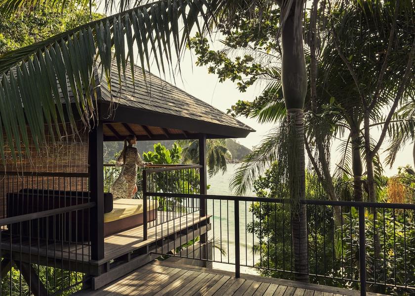  Mahe Island Exterior Detail