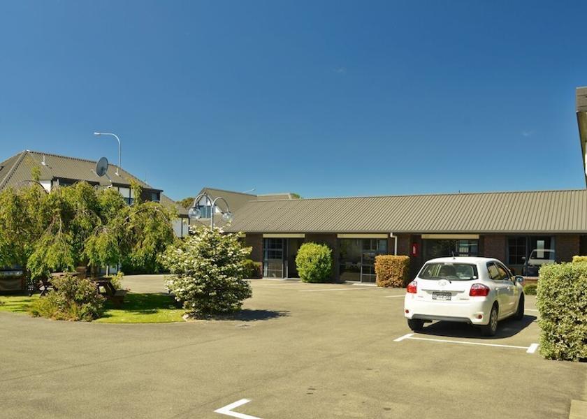  Blenheim Exterior Detail