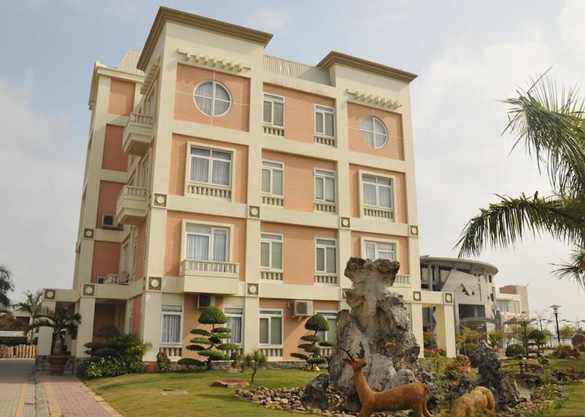  Haiphong Exterior Detail