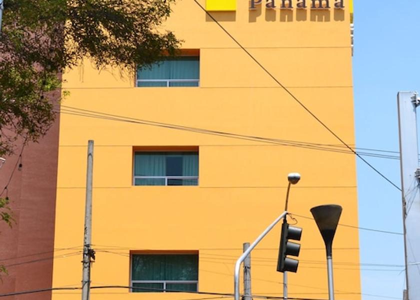  Mexico City Front of property