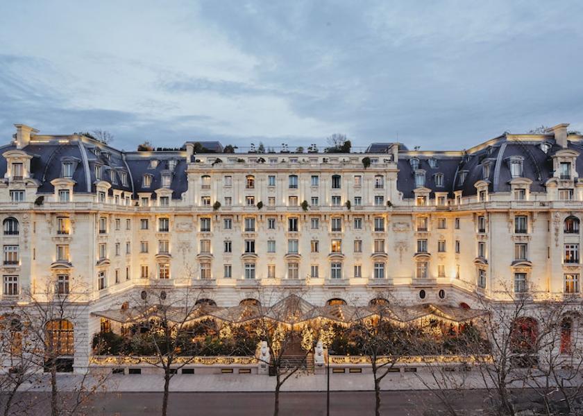 Ile-de-France Paris Front of property