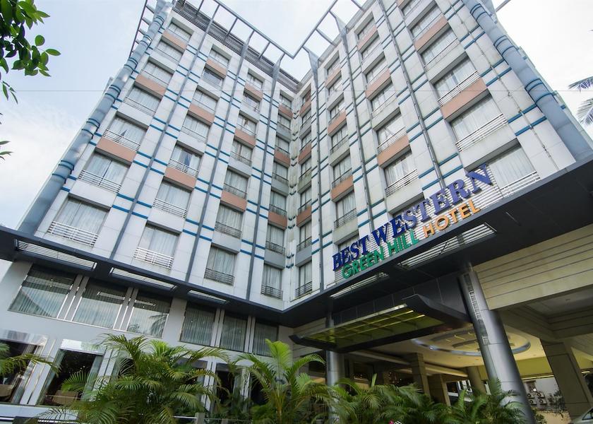  Yangon Exterior Detail