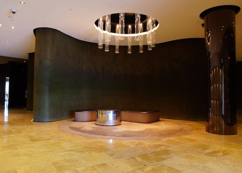 Victoria Melbourne Interior Entrance