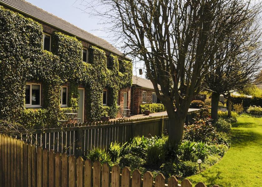 England Thirsk Exterior Detail