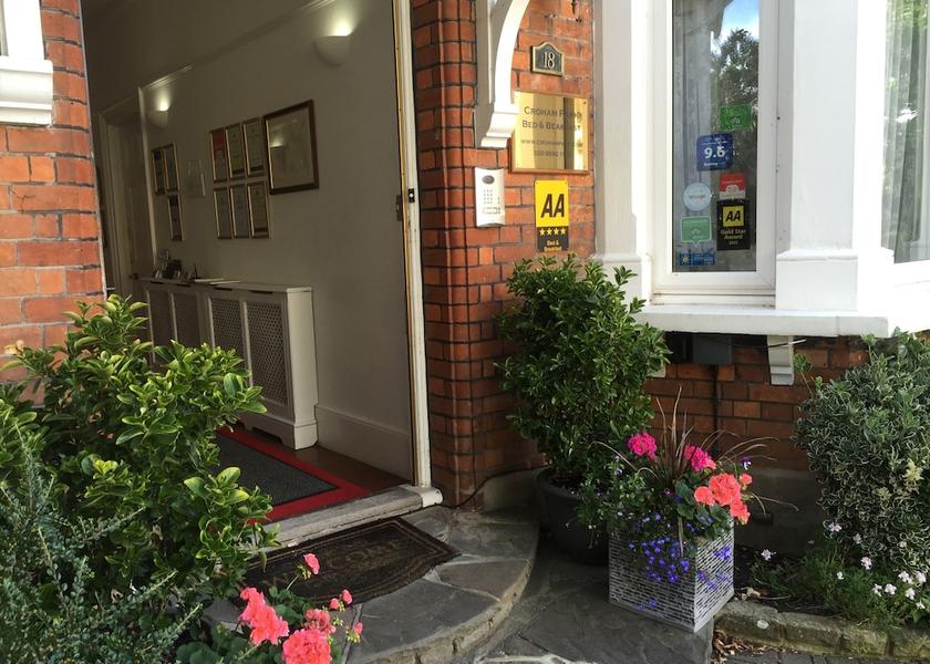 England South Croydon Exterior Detail