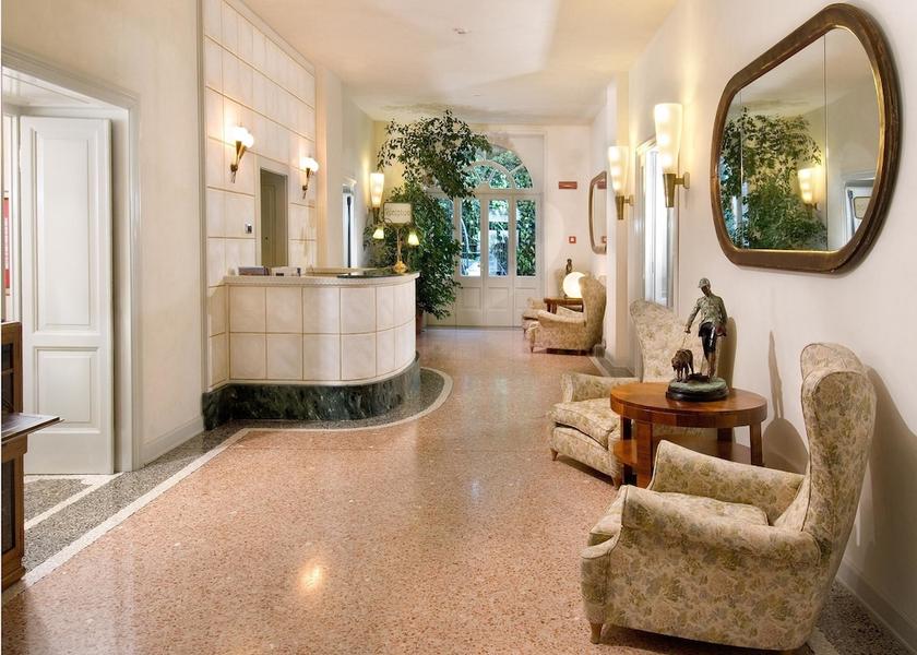 Lombardy Toscolano Maderno Interior Entrance