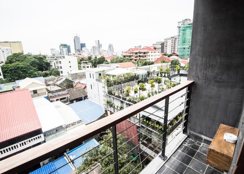  Phnom Penh Hotel Exterior