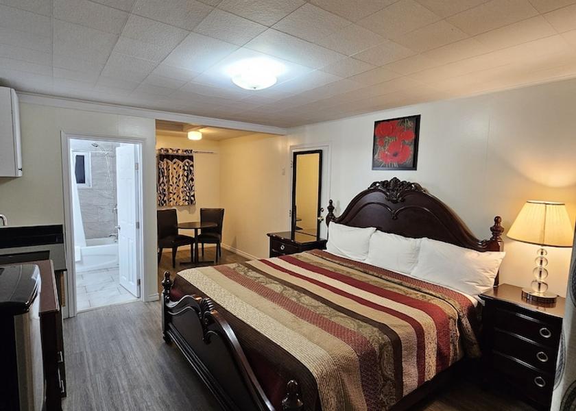 Alberta Pincher Creek Room