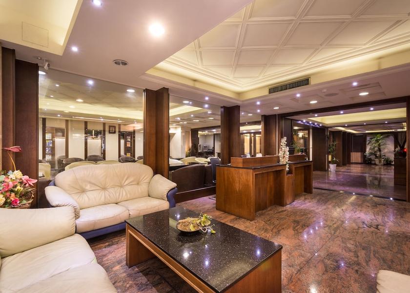  Taichung Business center