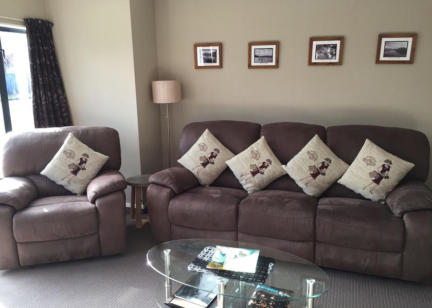 Southland Te Anau Living area