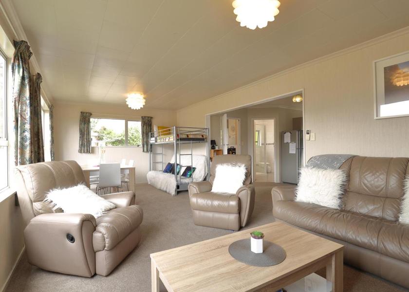 Southland Te Anau Public Areas