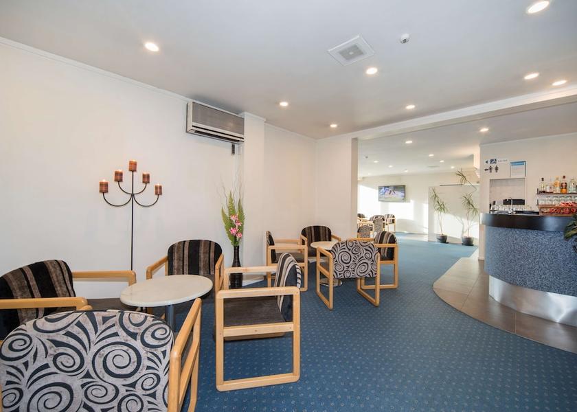 Auckland Region Auckland Bar (on property)