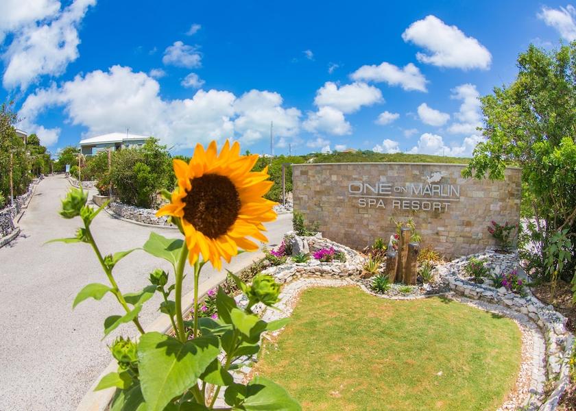  Providenciales Entrance