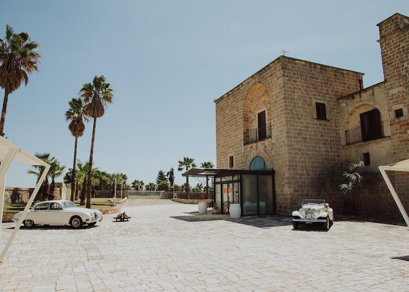 Puglia Lequile Exterior Detail
