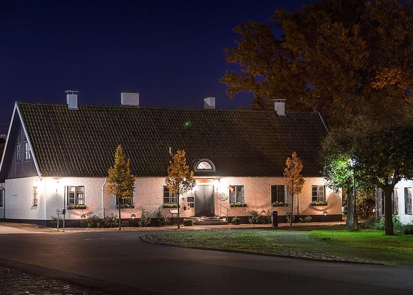 Skane County Skanor Facade