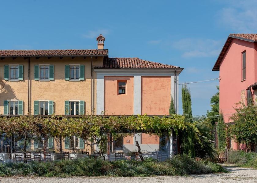 Piedmont Clavesana Facade