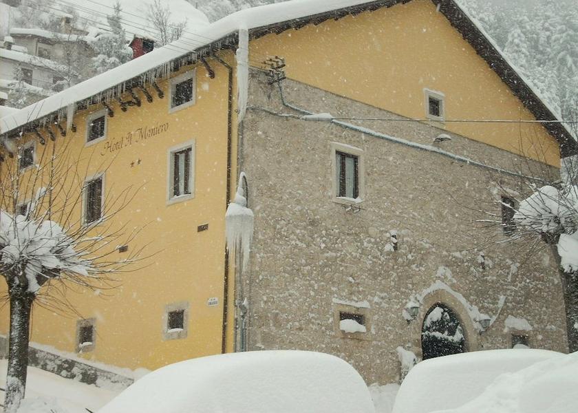 Abruzzo Rocca Pia Facade