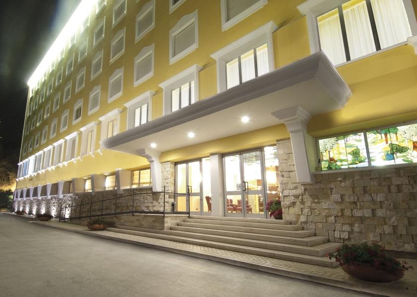 Lazio Castelforte Facade
