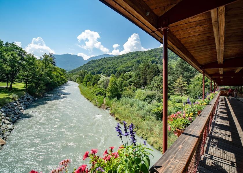 Auvergne-Rhone-Alpes La Lechere Exterior Detail