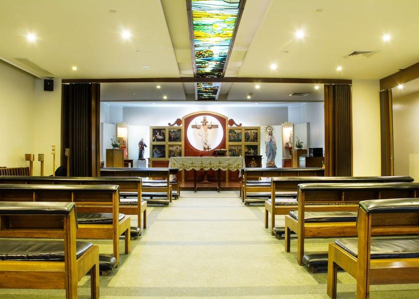  Makati Chapel