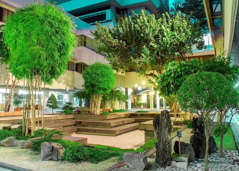  Makati Garden