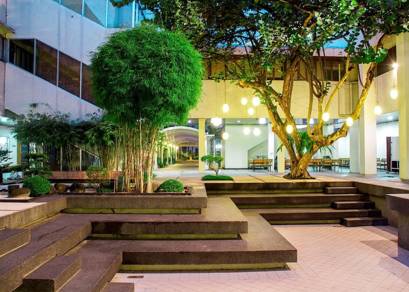  Makati Property grounds