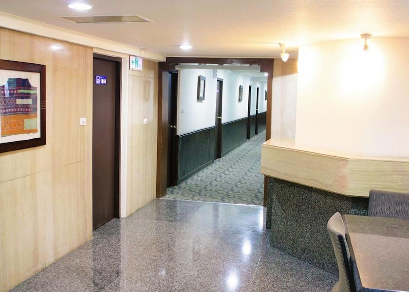  Tainan Hallway