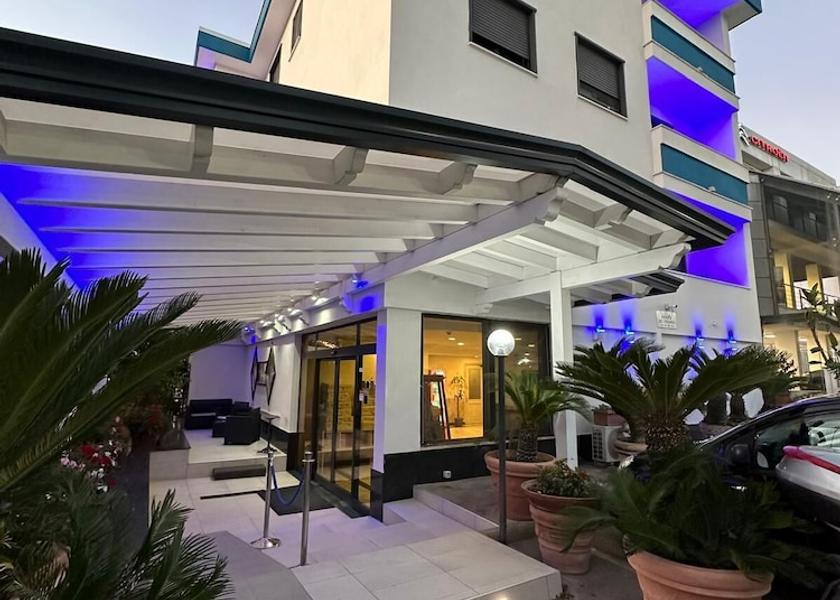 Campania Casoria Exterior Detail