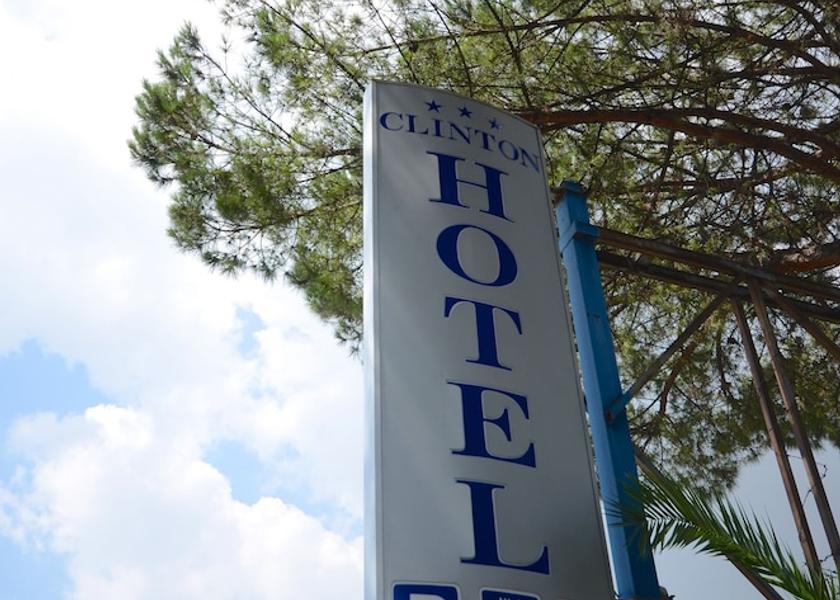 Campania Casoria Exterior Detail